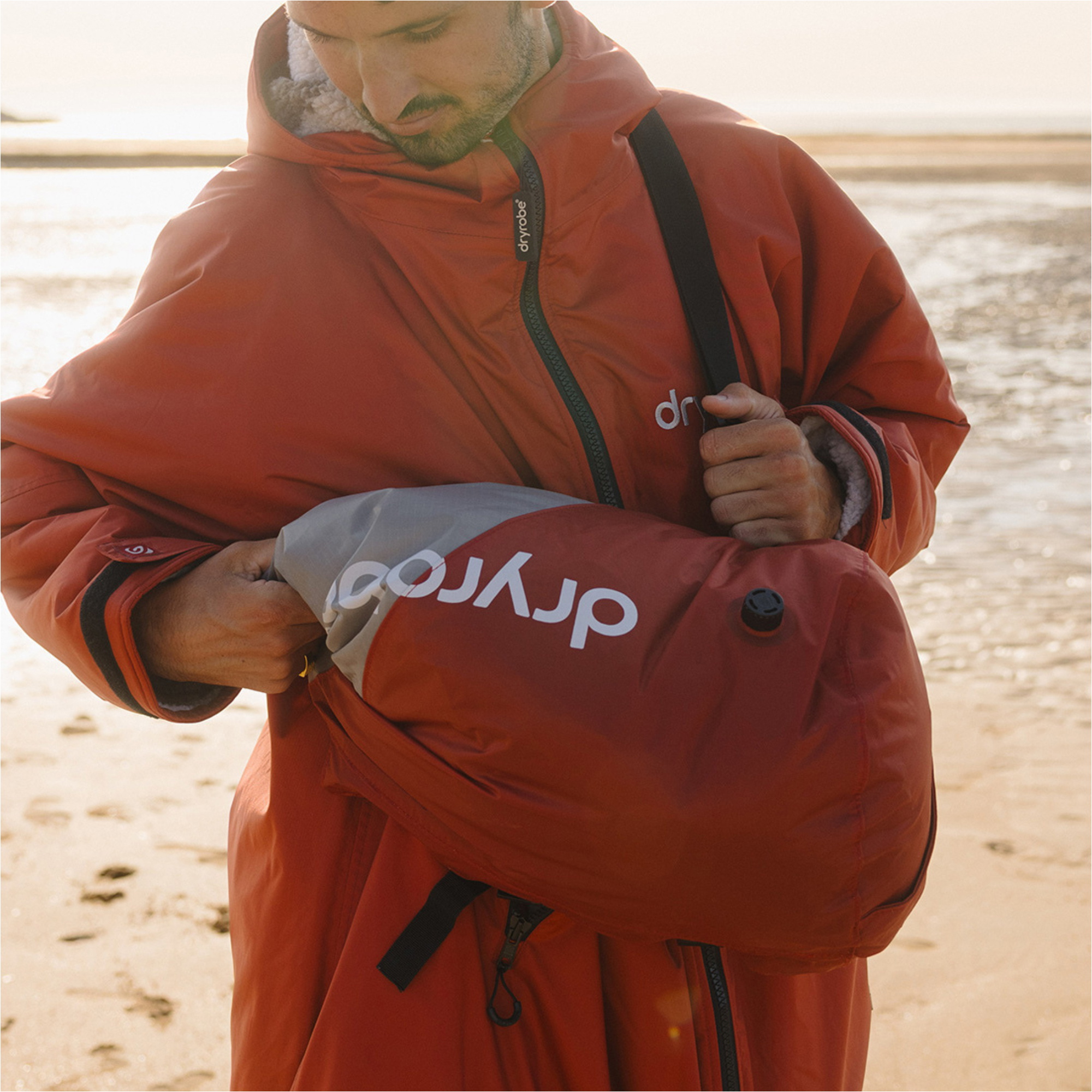 2026 Dryrobe Compression Bag COMPRESSIONBAG - Burnt Orange / Stone